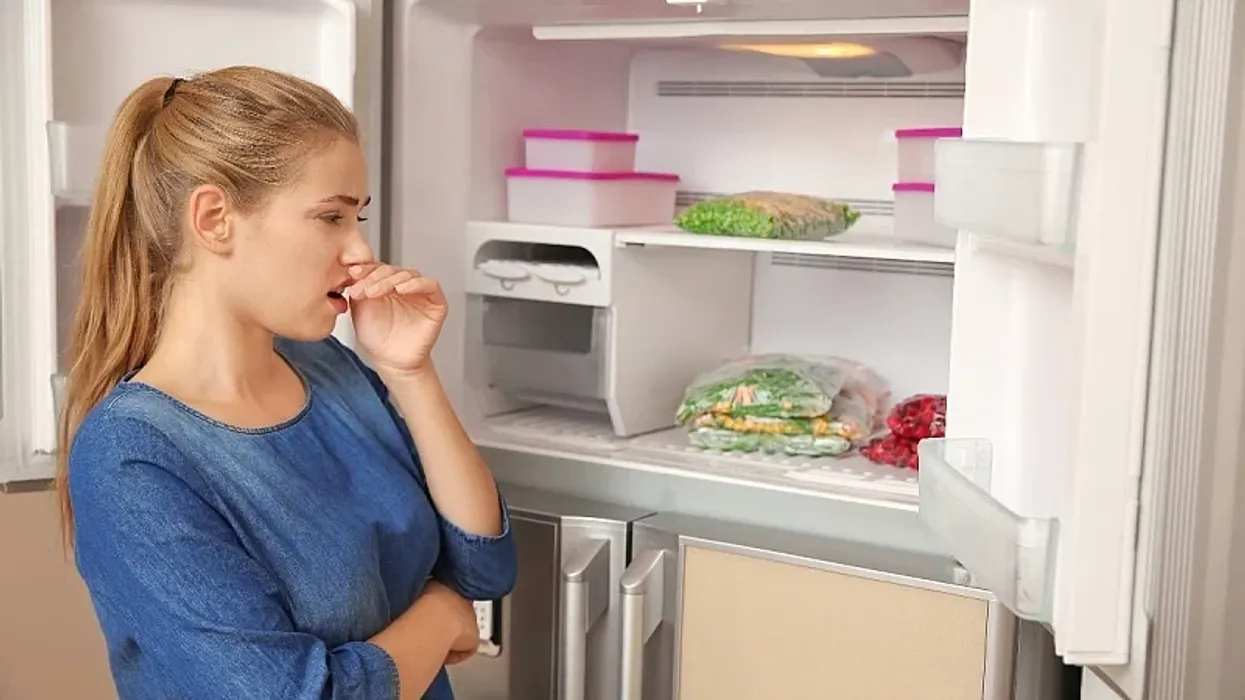 Largoni aromat e pakëndshme në frigorifer me këto truke Largoni aromat e pakëndshme në frigorifer me këto truke