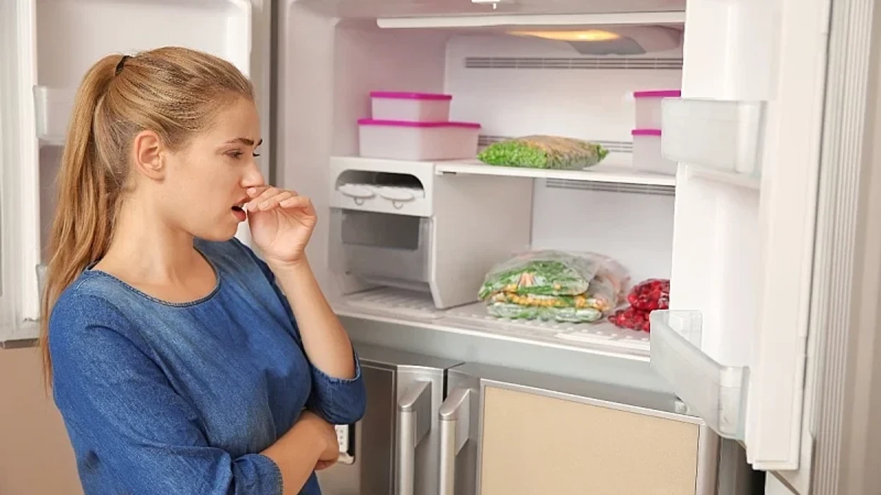 Largoni aromat e pakëndshme në frigorifer me këto truke