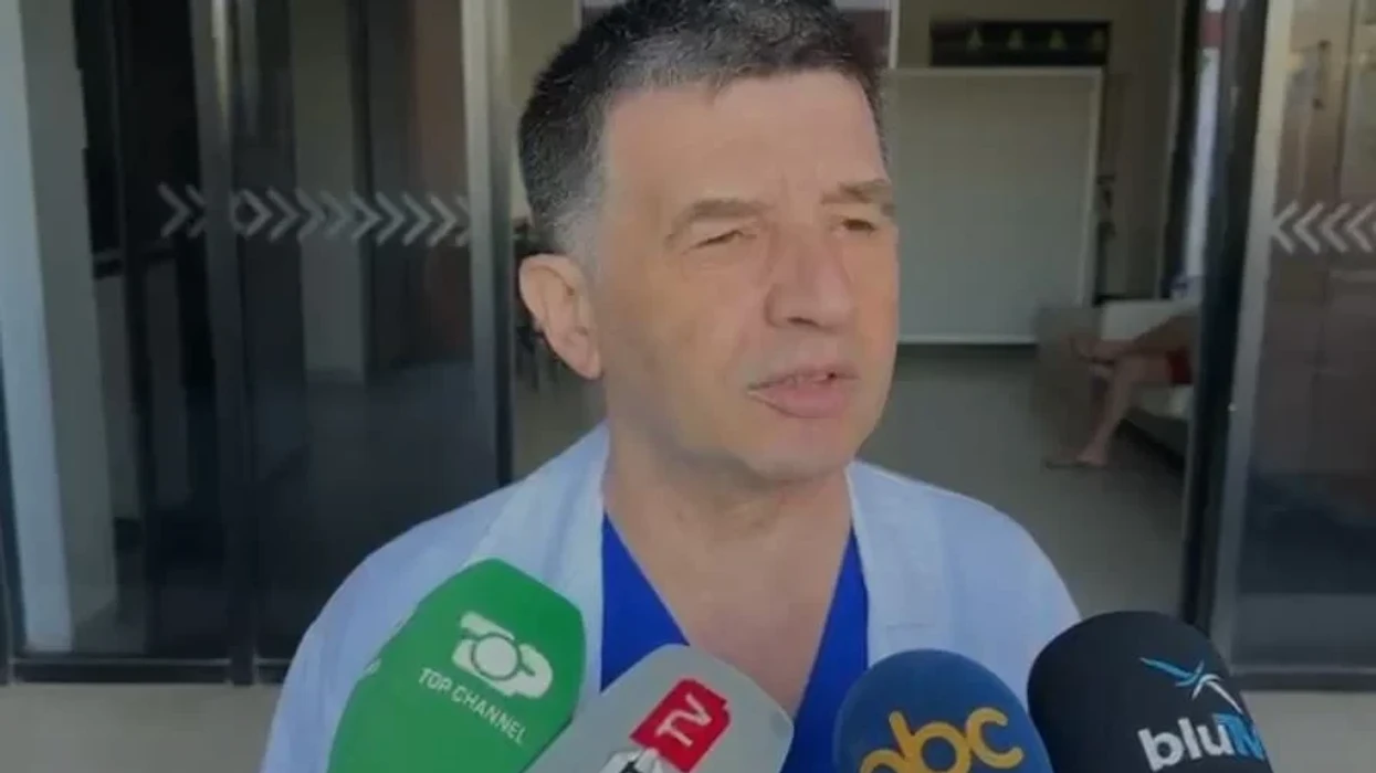 Zjarri në hotelin në Vlorë, mjeku tregon gjendjen e të plagosurve: Një paciente me djegie në 100% të trupit
