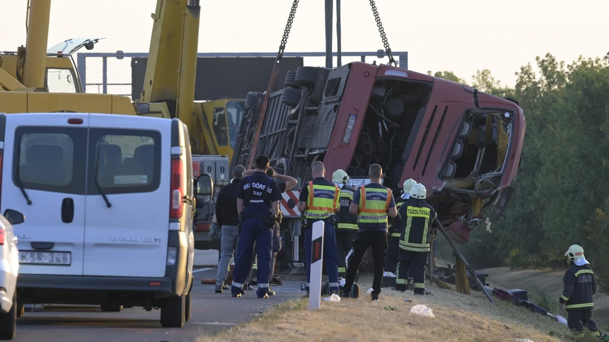 Autobusi polak rrokulliset në Hungari, 12 persona të vdekur – reagon Peter Magyar