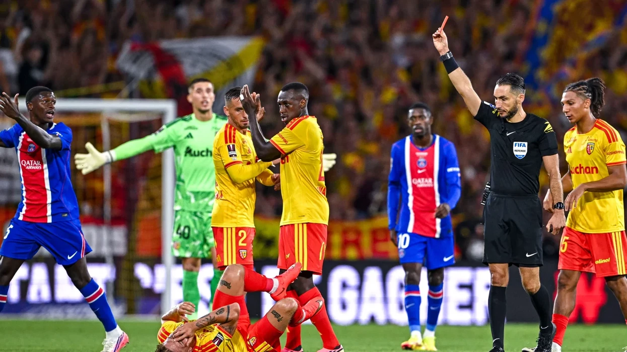 Ylli i PSG-së dënohet me tri ndeshje pezullim, do të mungojë në tri sfidat e radhës