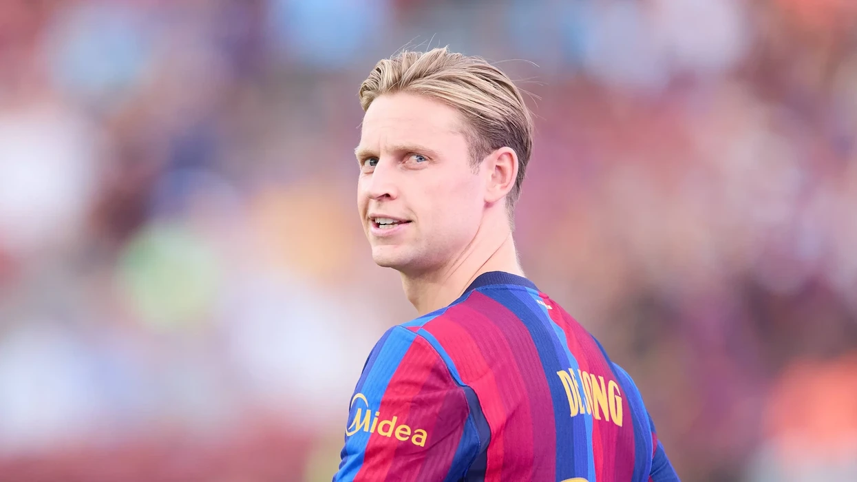 Situatë e komplikuar te Barcelona, Juventusi e do De Jongun