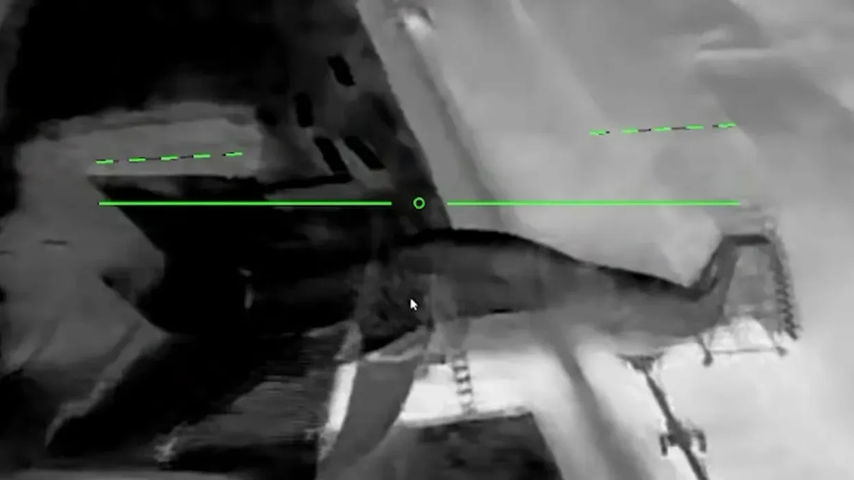 Ukraina godet objektiva të shumta ruse, dy aeroplanë luftarakë - S-400 dhe disa radarë Ukraina godet objektiva të shumta ruse, dy aeroplanë luftarakë - S-400 dhe disa radarë