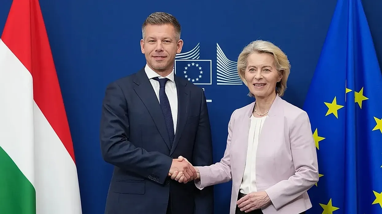 Hungaria në rrugën e duhur për të zhbllokuar 10 miliardë euro fonde të BE-së para afatit të reformës në gusht Hungaria në rrugën e duhur për të zhbllokuar 10 miliardë euro fonde të BE-së para afatit të reformës në gusht