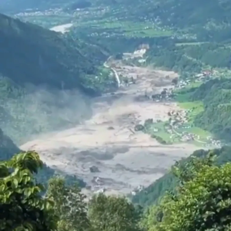 Përmbytje masive në Nepal, të paktën 8 të vdekur dhe dëme të mëdha Përmbytje masive në Nepal, të paktën 8 të vdekur dhe dëme të mëdha