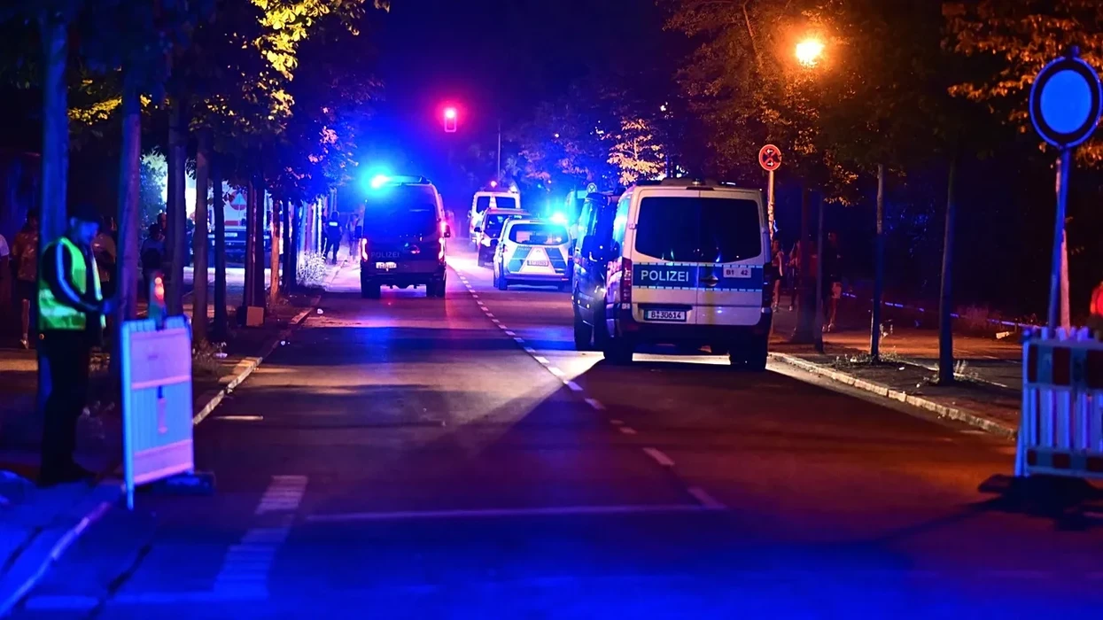 Dy të vdekur në një 'incident të dhunshëm' në një shkollë pranë Berlinit, thonë mediat lokale