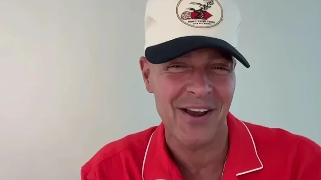 Joey Lawrence pretendon se vajzat e tij më të mëdha e gjejnë famën të sikletshme: Ato nuk e kuptonin çfarë po ndodhte