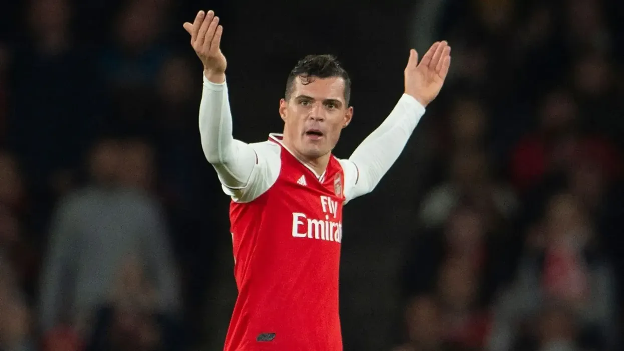 Nga Granit Xhaka te David Beckham: Futbollistët që rindërtuan marrëdhëniet e prishura me tifozët e tyre Nga Granit Xhaka te David Beckham: Futbollistët që rindërtuan marrëdhëniet e prishura me tifozët e tyre