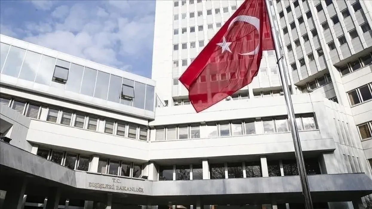 Ukraina goditi dy anije turke, Turqia thërret ambasadorin ukrainas Ukraina goditi dy anije turke, Turqia thërret ambasadorin ukrainas