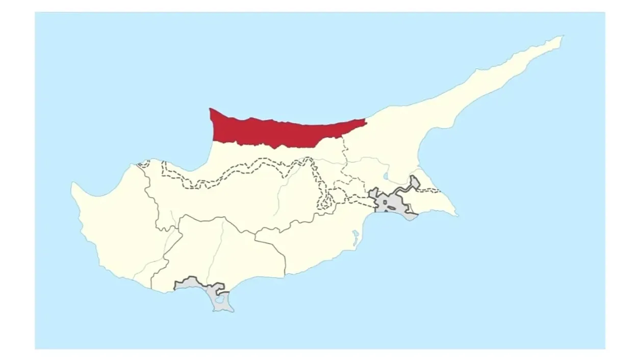 Gjashtë të vdekur pasi një anije pasagjerësh me 267 persona u fundos në brigjet e Qipros veriore Gjashtë të vdekur pasi një anije pasagjerësh me 267 persona u fundos në brigjet e Qipros veriore