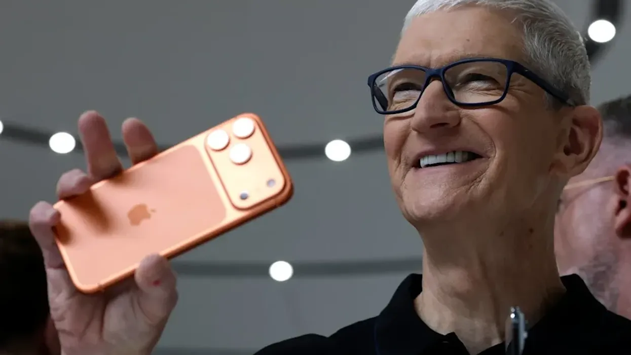Tim Cook largohet nga posti i CEO-s së Apple pas 15 vitesh Tim Cook largohet nga posti i CEO-s së Apple pas 15 vitesh
