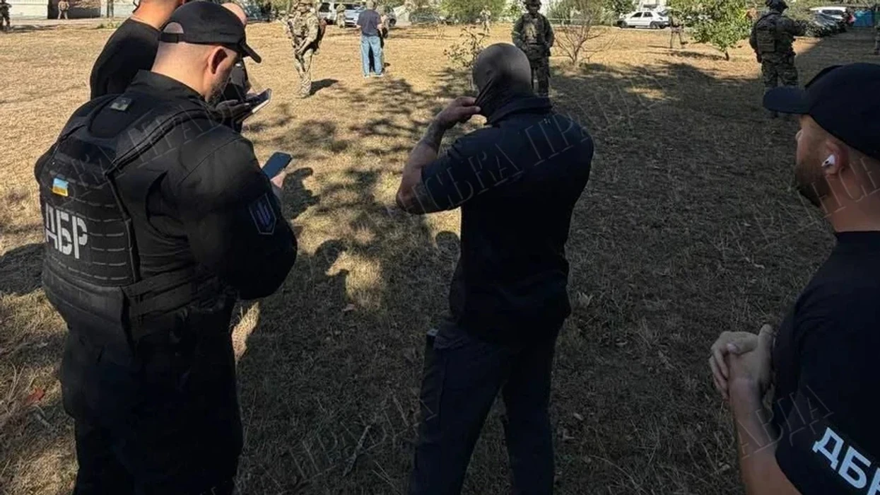 Përplasje e përgjakshme midis shërbimeve sekrete në Kiev, qëlluan njëri-tjetrin, plagosen tre prej tyre
