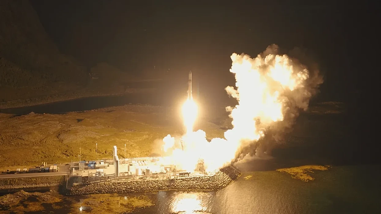 Gjermania hyn në epokën e raketave hapësinore: Spectrum arrin me sukses në orbitë