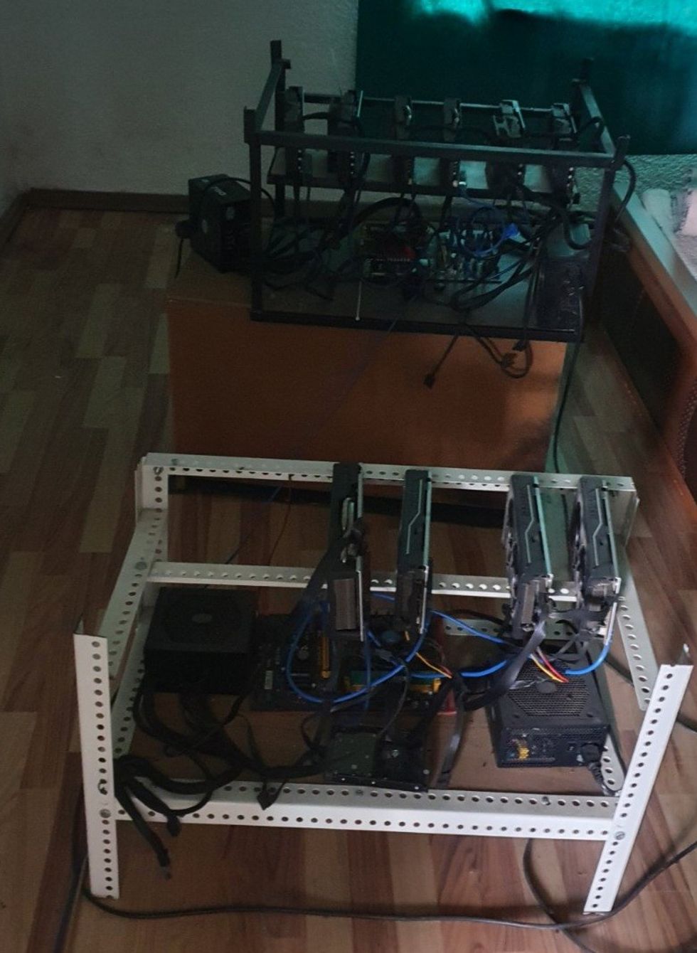 IMG 1a4a2e07b2b42571d9dc21c8d2d8f6d1 V 1