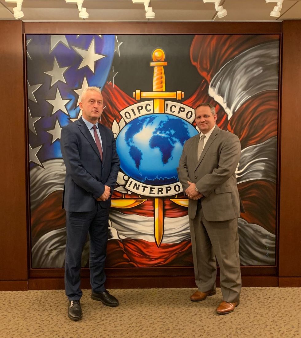 IMG 2122d35e75da11b479b4ee3f3aeec605 V