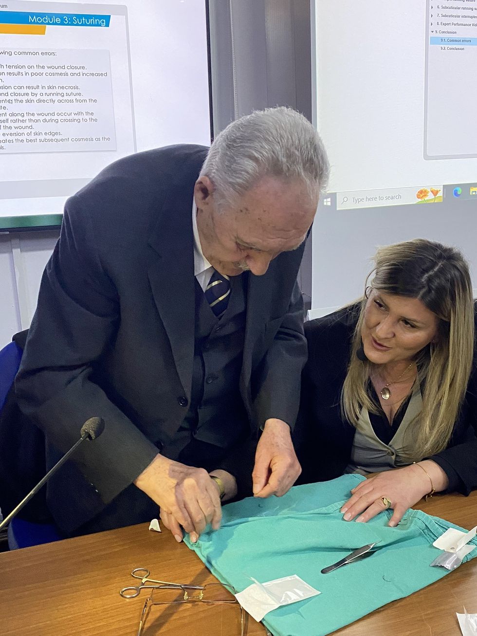 IMG 6f9725a1f48f8dc5d8a54a99cdf61e41 V