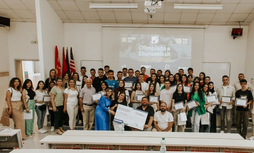 IMG 79f99f93500518cb9192a14253327995 V