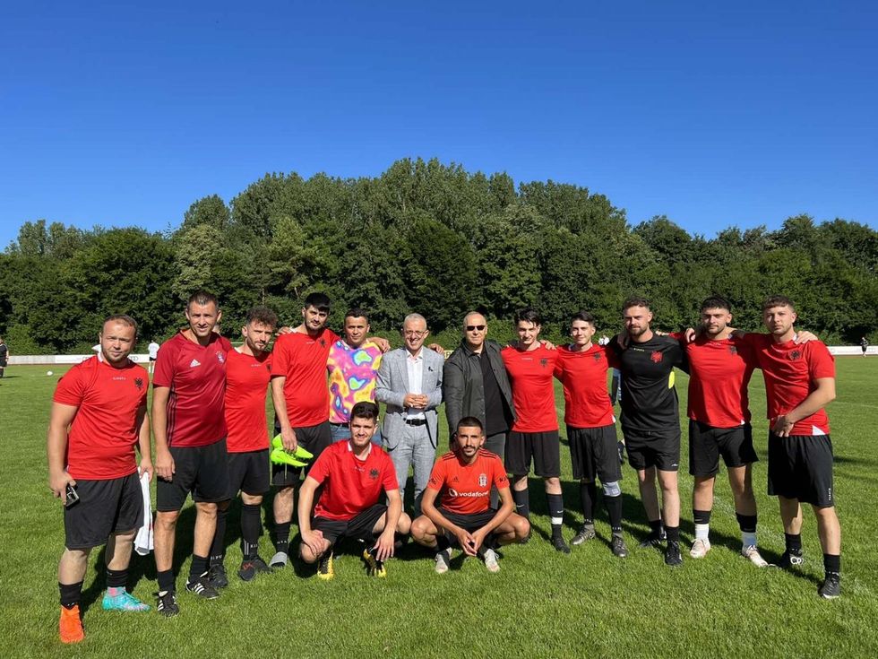 IMG 8cb9976ff9c375fa15376c9c6001c074 V 1