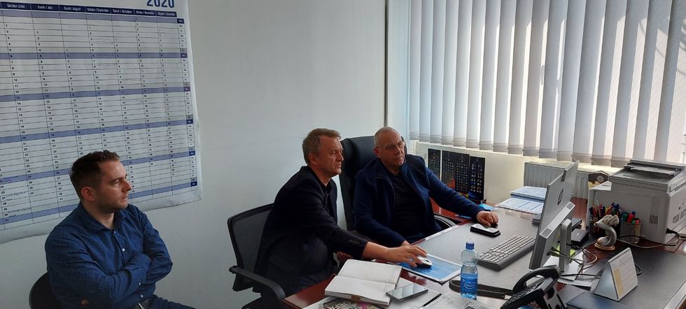 IMG 9b82d652aa13972e1b97238eafbcf858 V