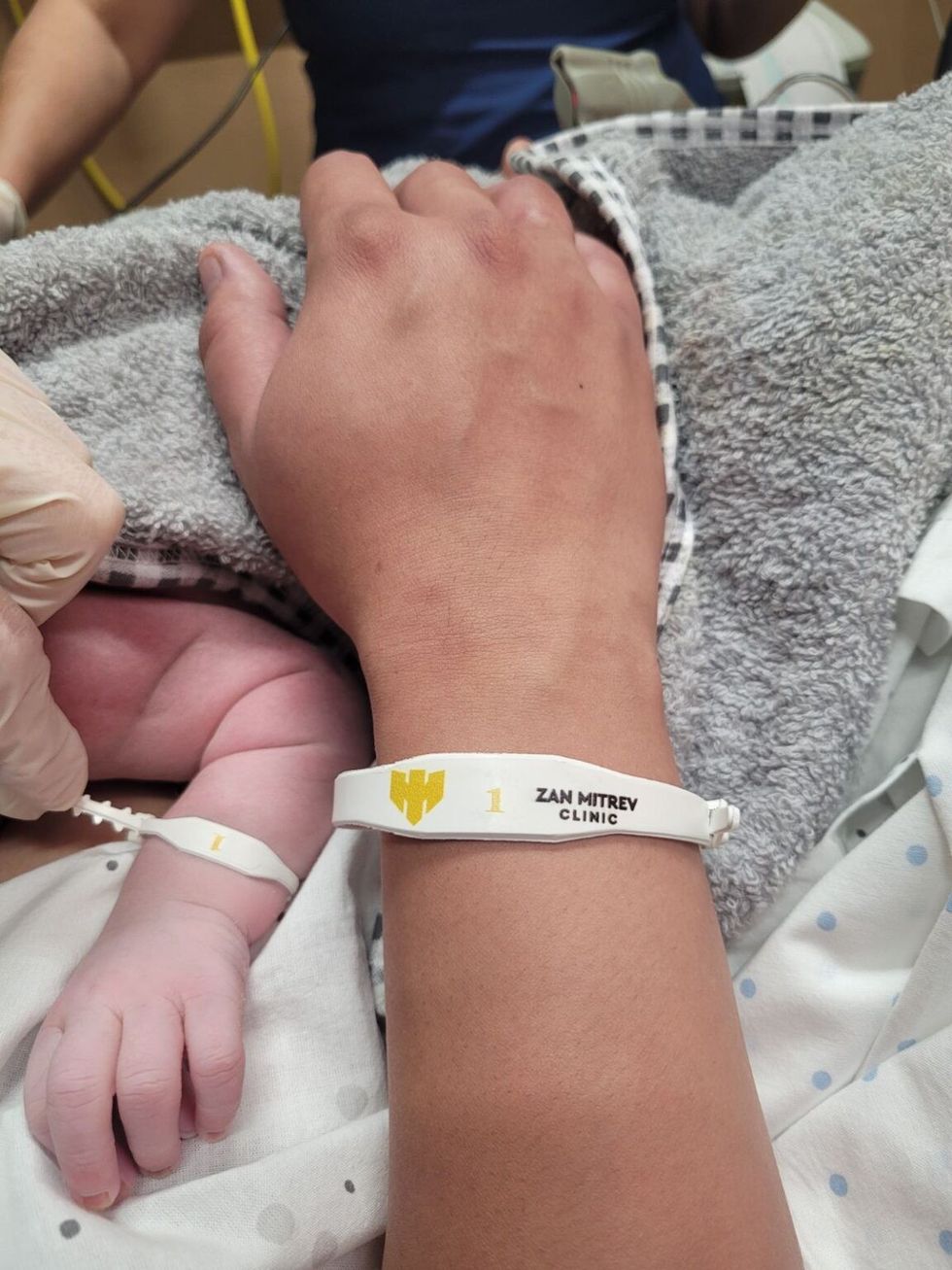 img c4397fe5dec3a7d6f8bfaf7fe7fb9e80 v 1