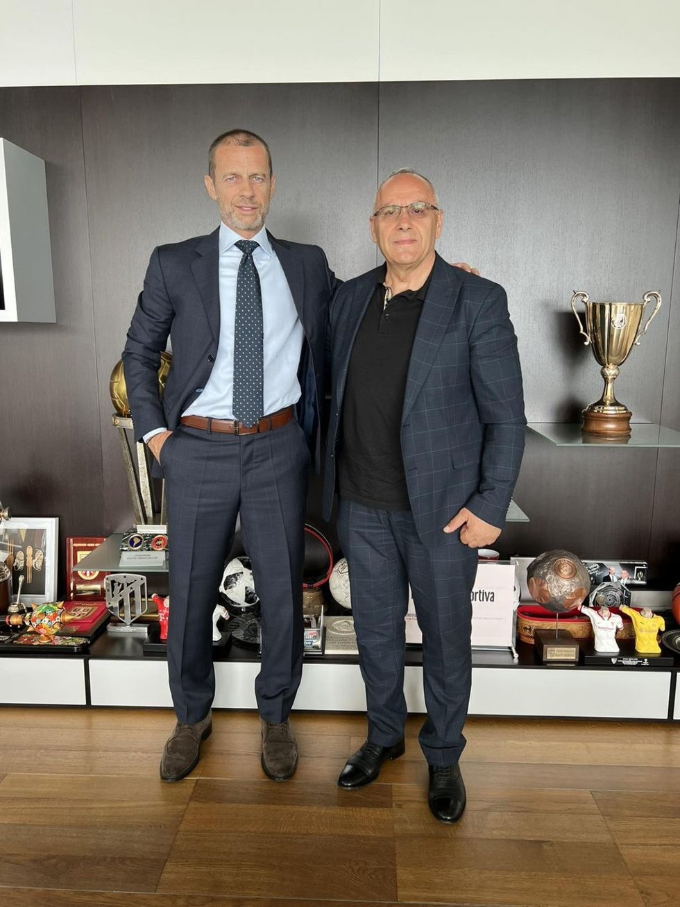 IMG eda4e9cb44ed44cad947ae5bb4249818 V 1