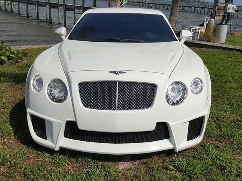 Imitohet Bentley Continental kushton gjashte here me lire se origjinali foto 5