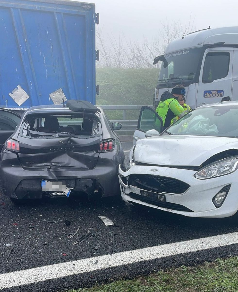 incidente autostrada a21 bis