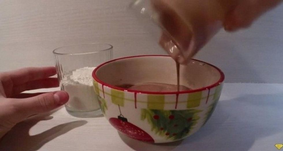 Instead-Of-Throwing-Away-The-Surplus-Ice-Cream-She-Added-a-Little-Bit-Of-Flour-And-She-Mad