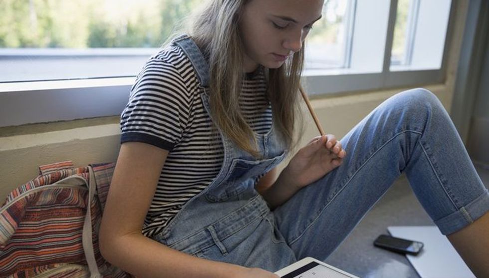 ipIk9lMaHR0cDovL29jZG4uZXUvaW1hZ2VzL3B1bHNjbXMvTnprN01EQV8vZmU4NzkwMmFiZjgyN2MyMzEwNjI4MzU5M2ExM2Q0MWQuanBlZ5KTAs0CngCTAs0CHACBoTAB