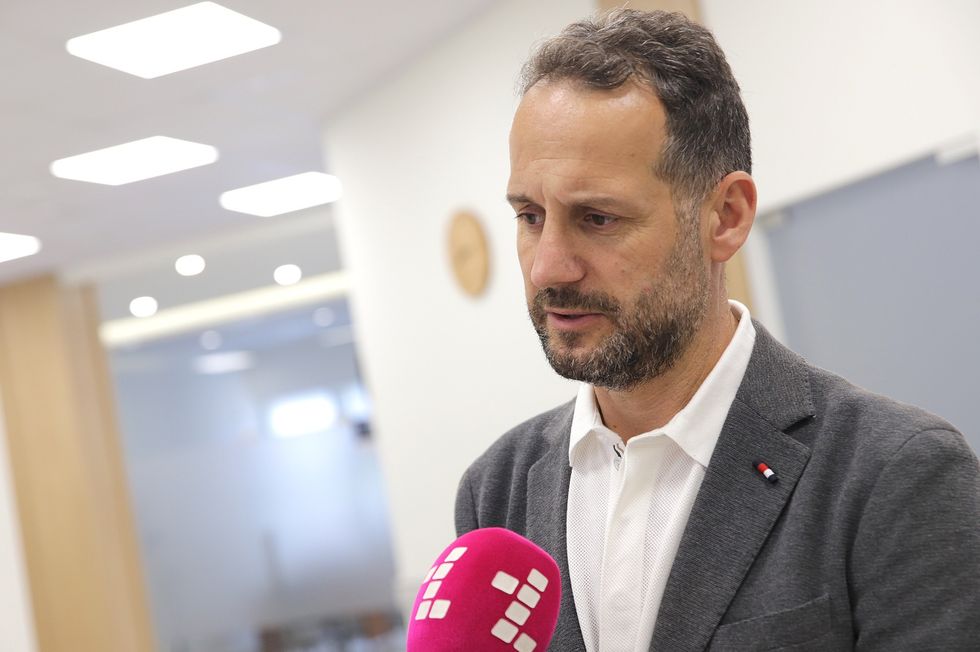 IPKO donacioni per Kliniken e Onkologjise foto Ridvan Slivova 82