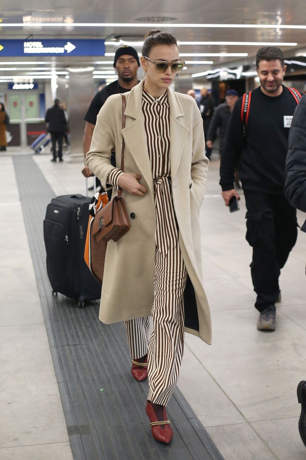 Irina Shayk wearing Mango Rights from 21022019 PRSM WW Backgrid