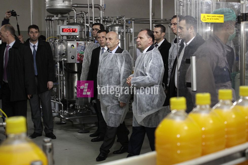 Isa Mustafa vizite kompanise - Frutex - 16 mars - foto Ridvan Slivova (20)