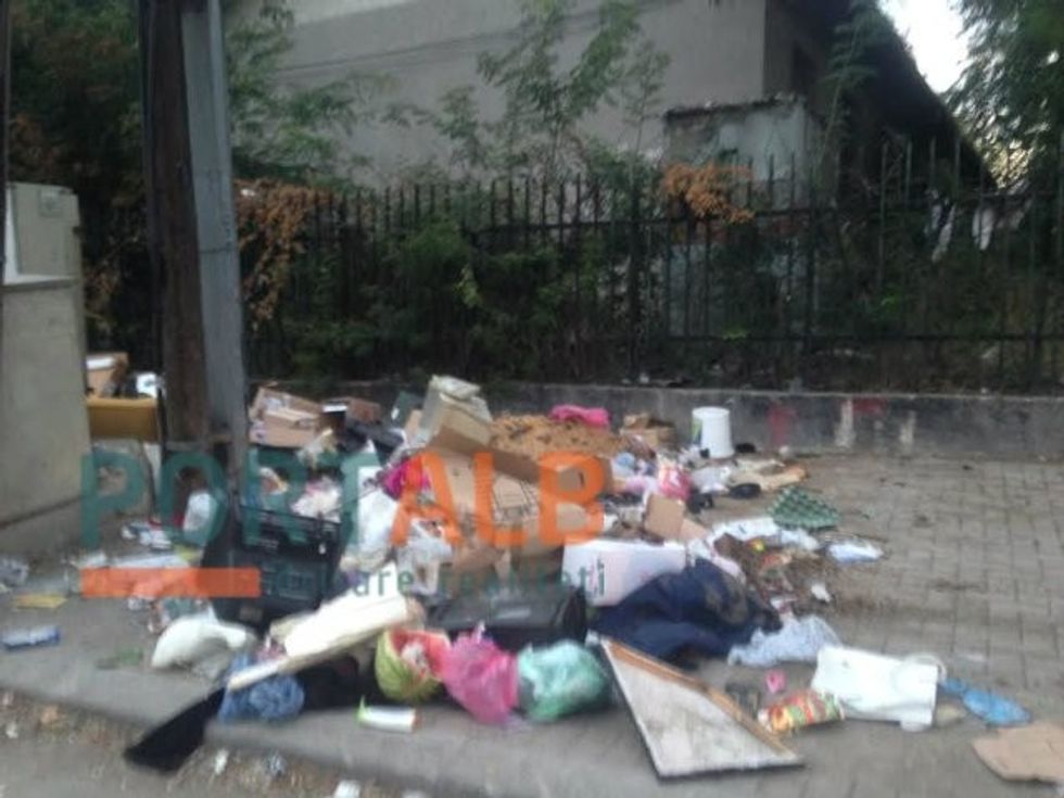 Ish kazerma Ilinden hapesira e Universitetit Nene T 1