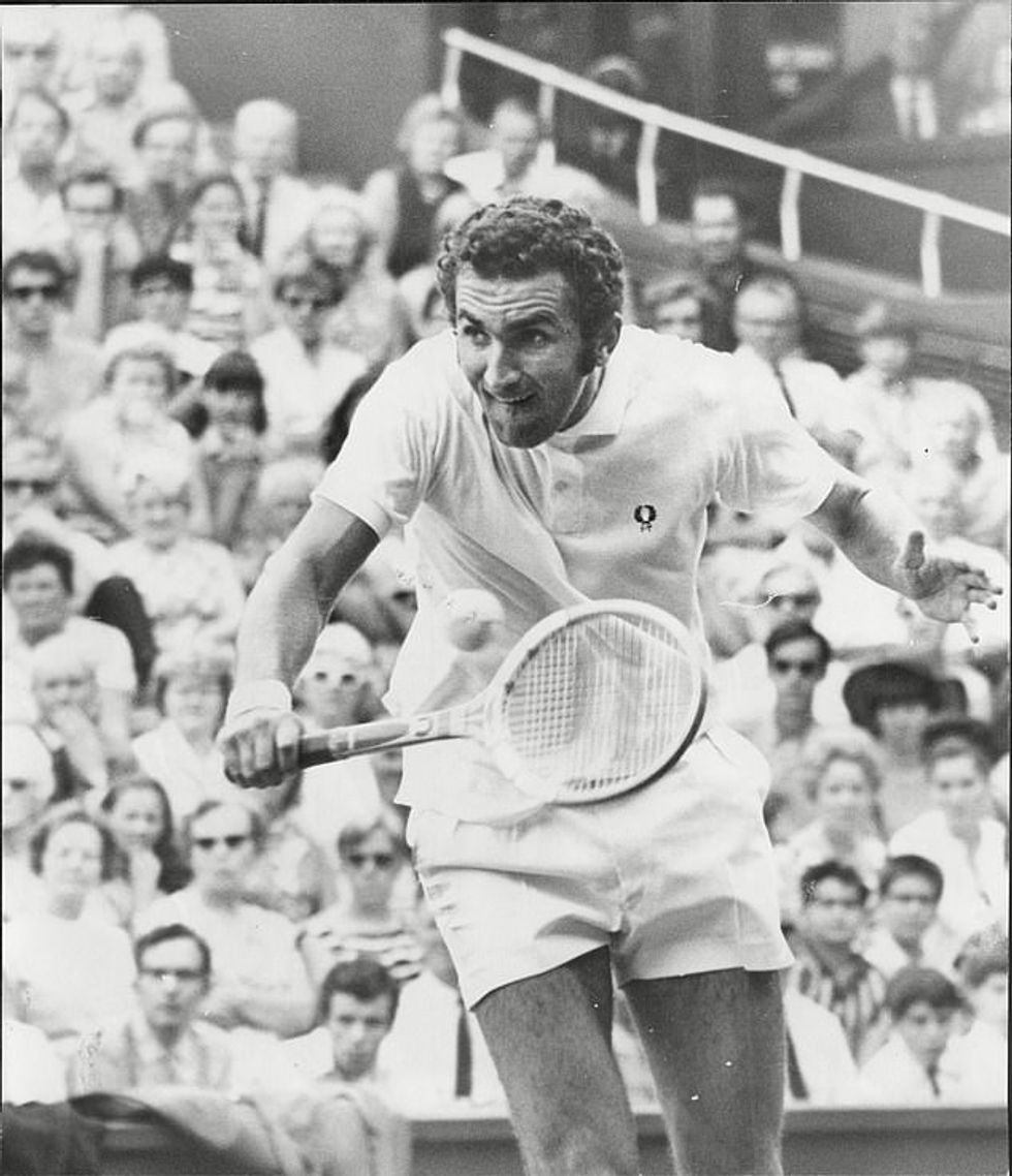 Ish-tenisti rumun Ion Tiriac është tani një miliarder pasi ka krijuar firmën e tij të investimeve