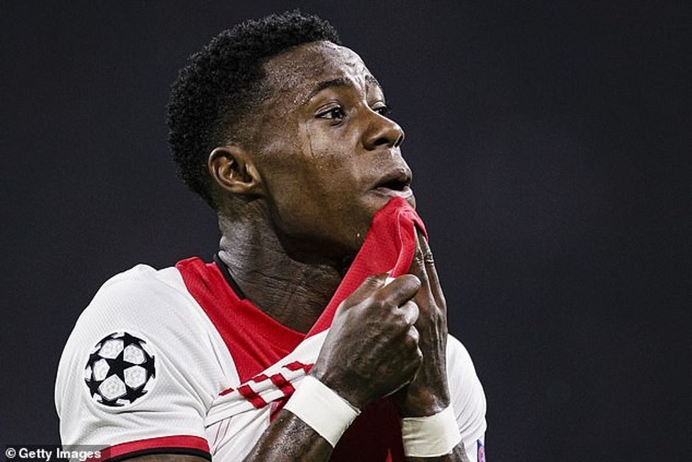 Ish-ylli i Ajax Quincy Promes përballet me një gjyq për dyshohet se ka importuar 1370 kg kokainë.