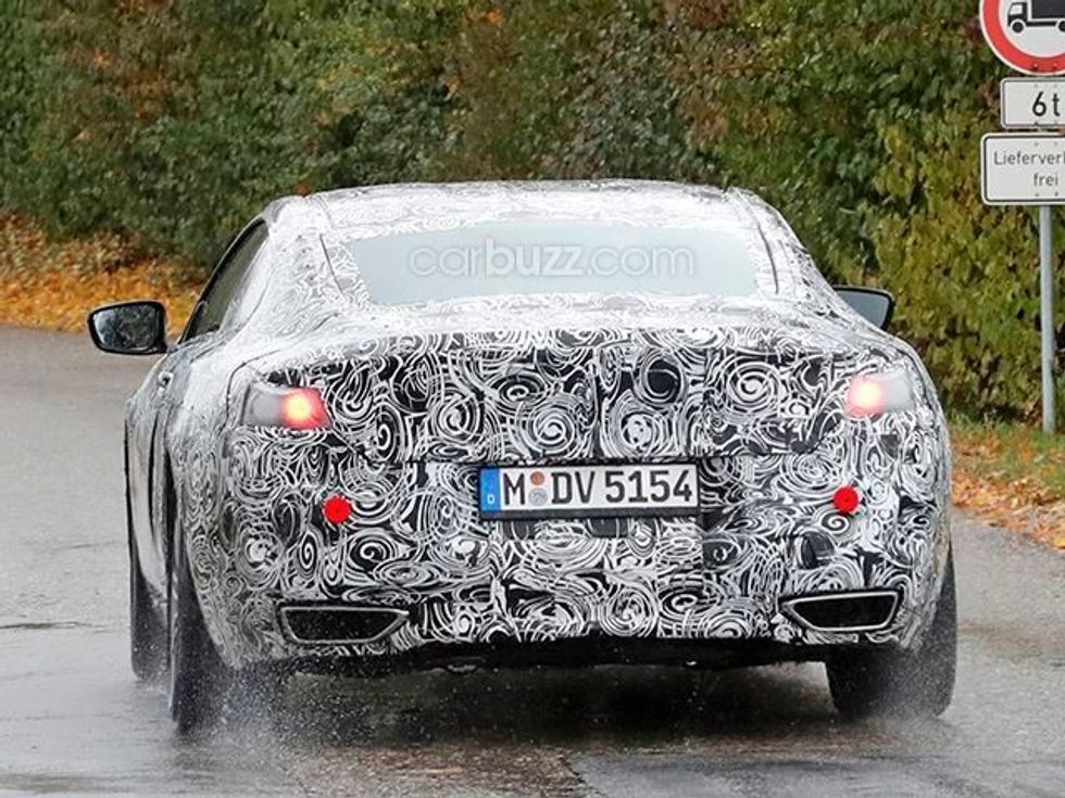 ishte-thene-se-6-series-do-te-hiqet-nga-prodhimi-por-eshte-pare-teksa-testohej-ne-rruge-foto-6