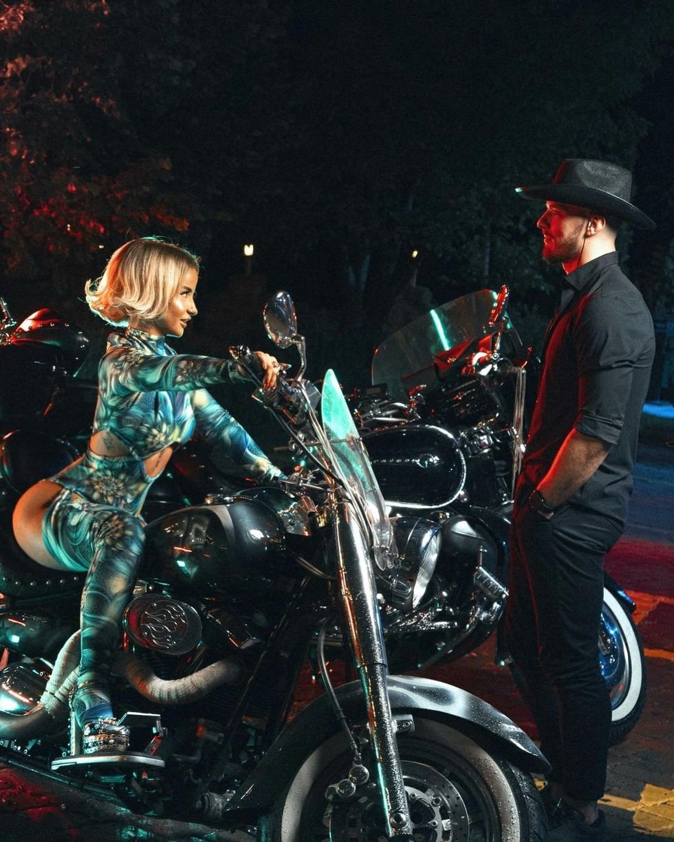 isyourgirlrina 248694063 3141022229465043 5818496344476583696 n