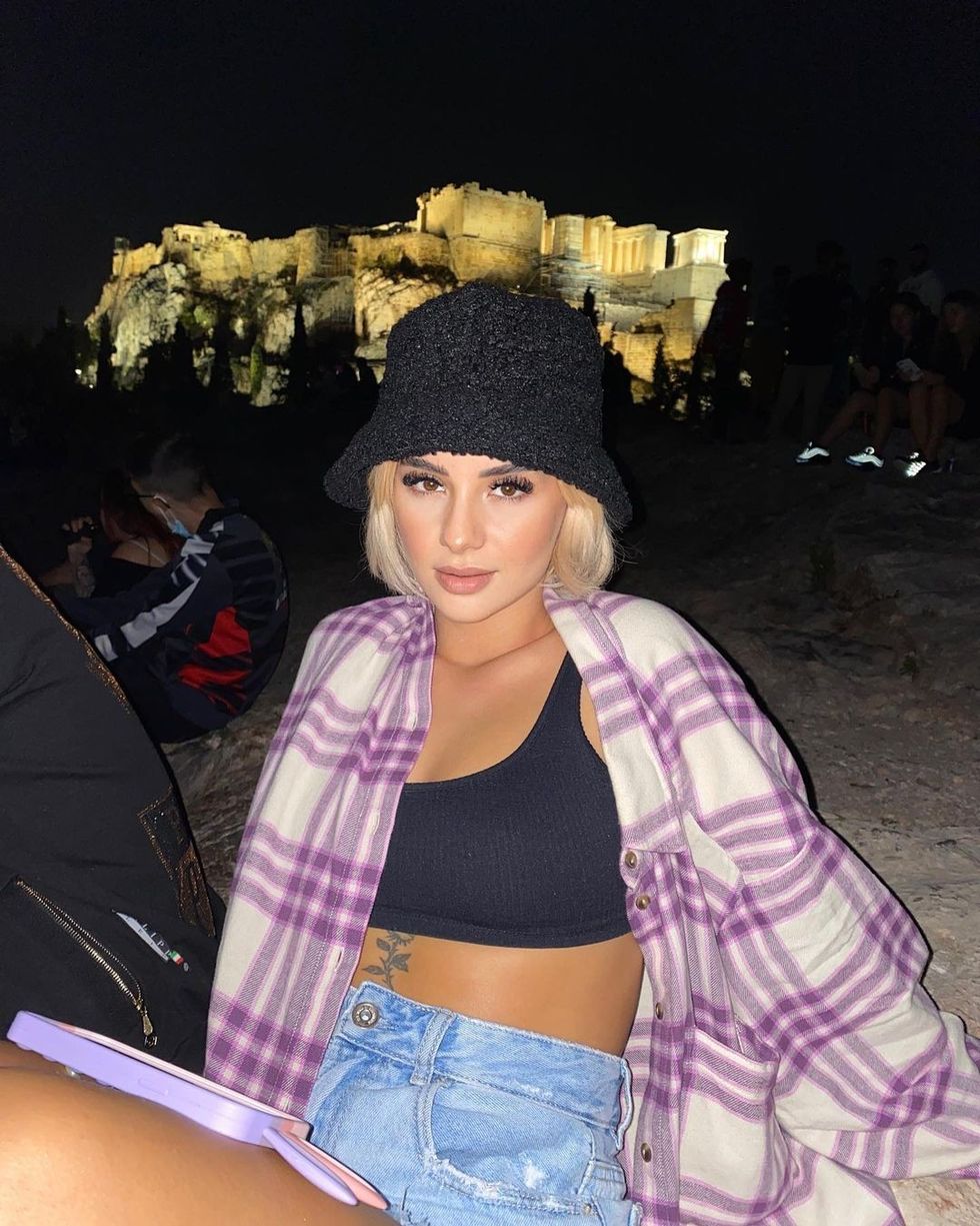 isyourgirlrina 256606652 219561793566349 1305661756458635589 n 1