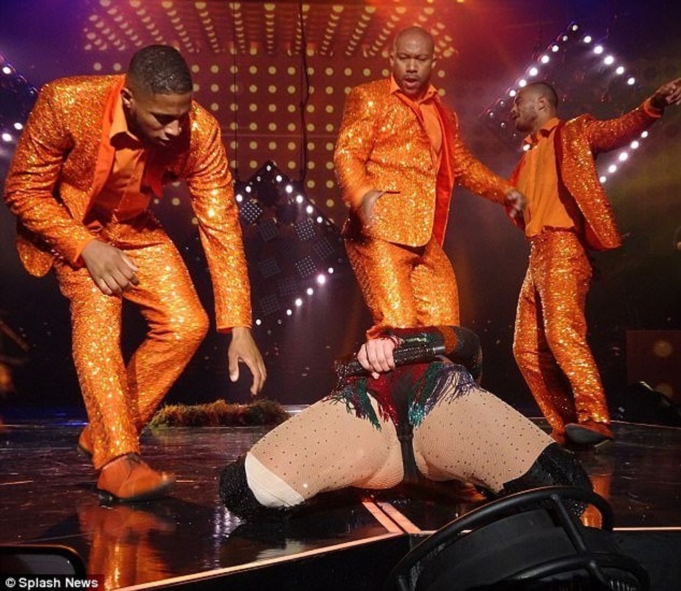 j lo 2