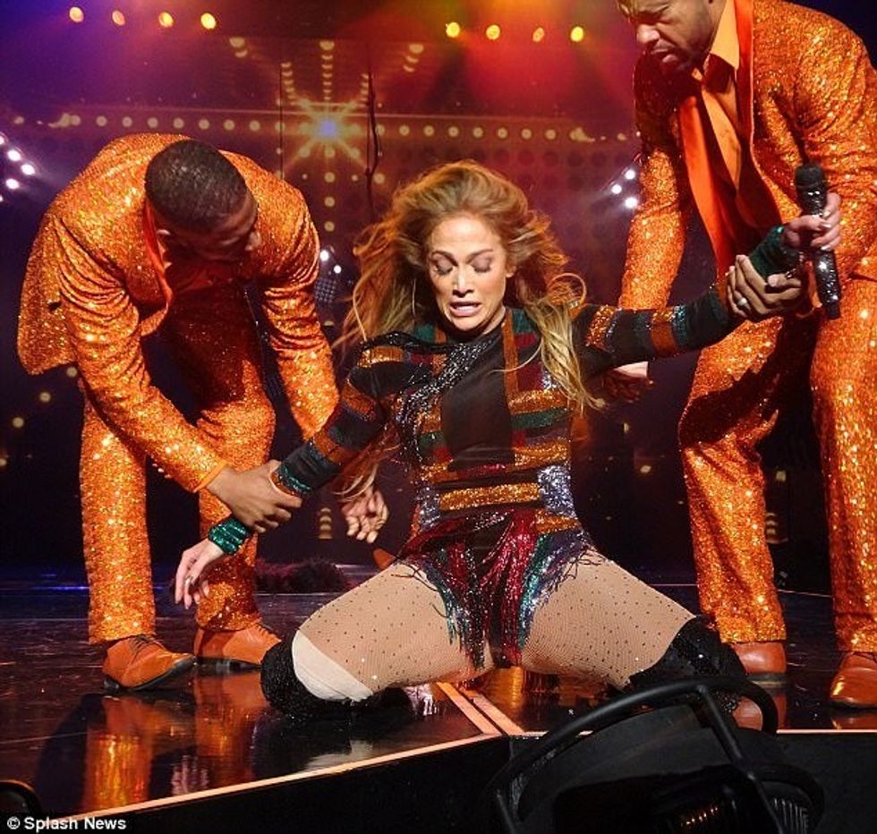 j lo 4
