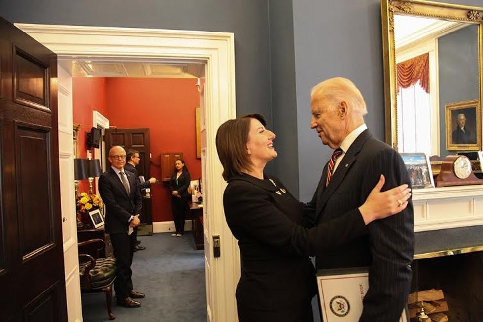 jahjaga-biden