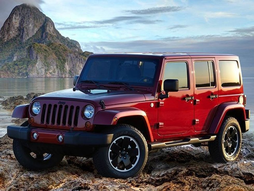 Jeep Wrangler me tavan dhe pjesën e pasme transparente foto 4