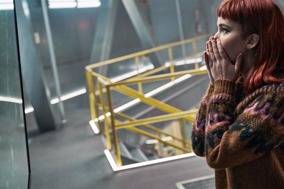 jennifer lawrence dont look up hell 01