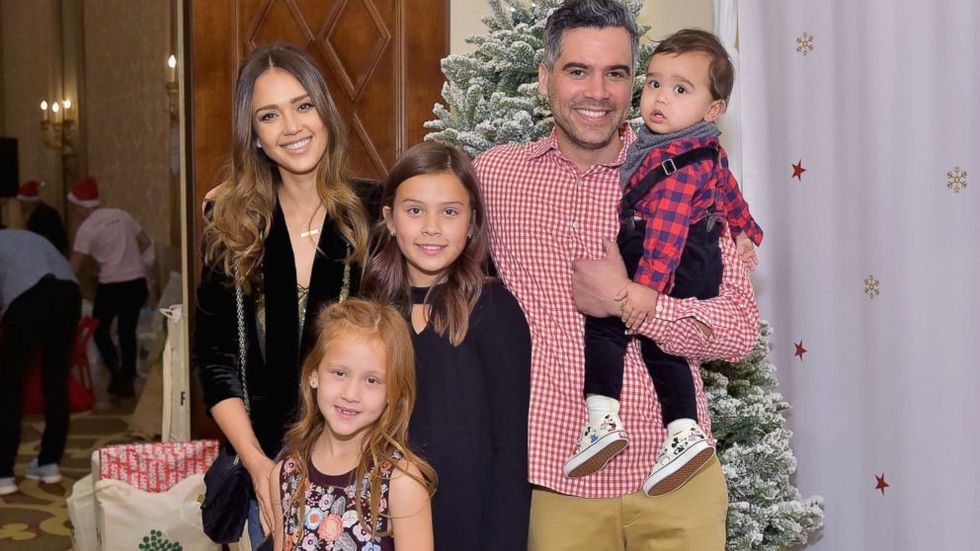 jessica alba family gty jc 190312 hpMain 992