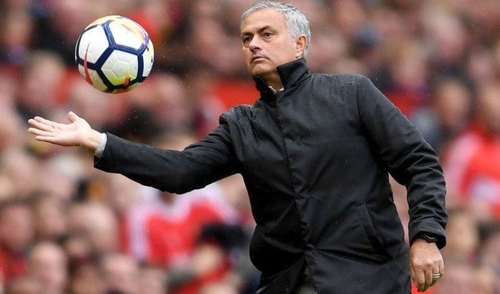 JoseMourinhoManchesterUnitedvCrystaly5R5UA qKQgx e1506804418692