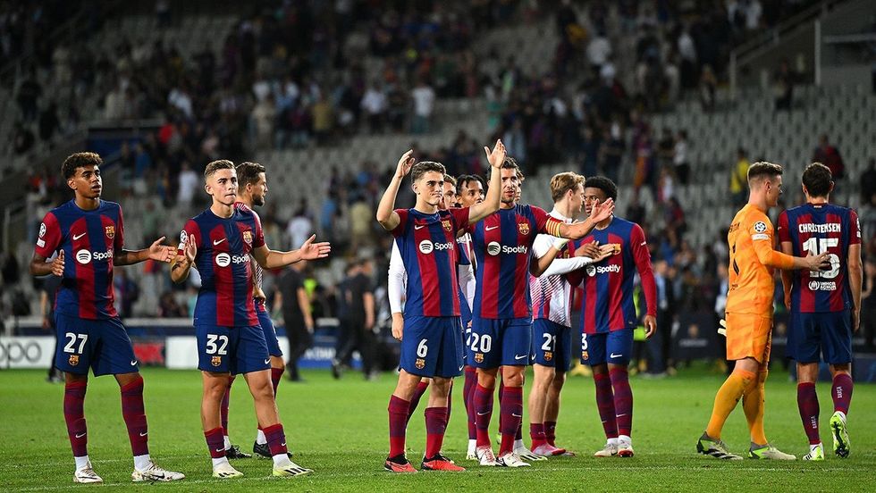 jugadores fc barcelona v amberes 2