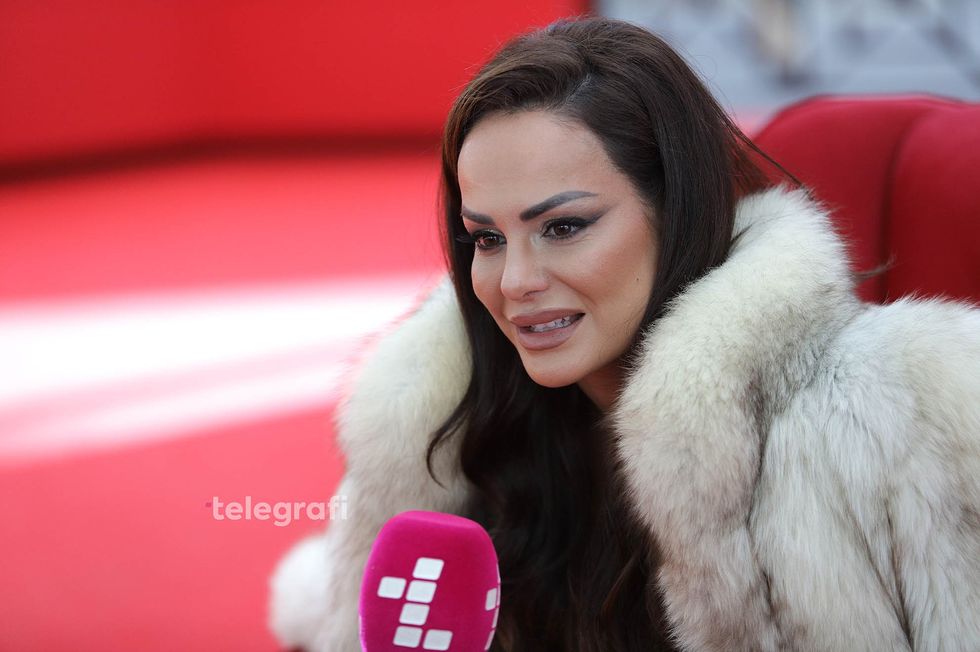 Juliana Nura interviste foto Ridvan Slivova 29