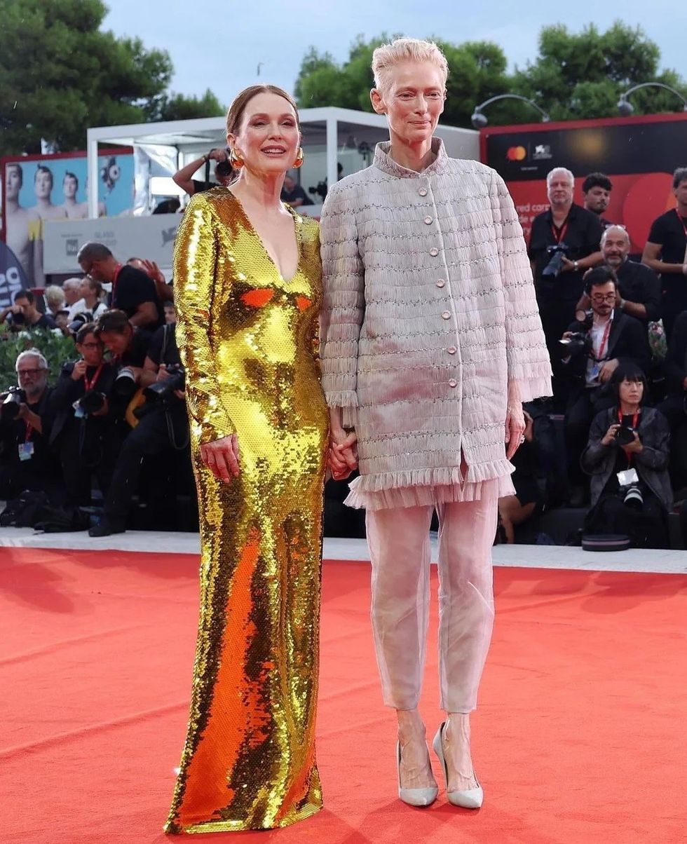 julianne moore tilda swinton at the 81st venice film v0 gy1kmw328hmd1