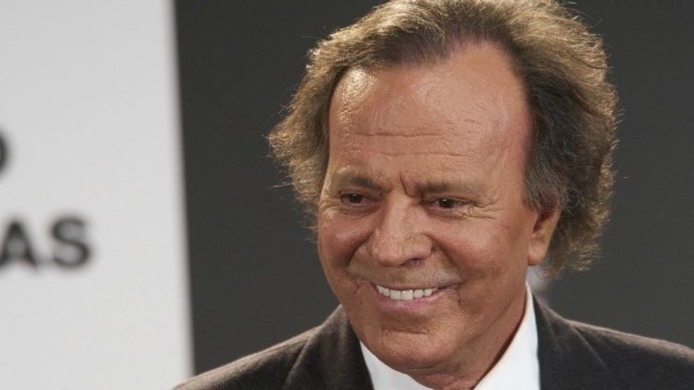 julio iglesias d euml shiron duet me one direction justin timberlake dhe bruno mars hd