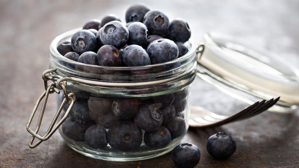 Juniper Berries 1600x